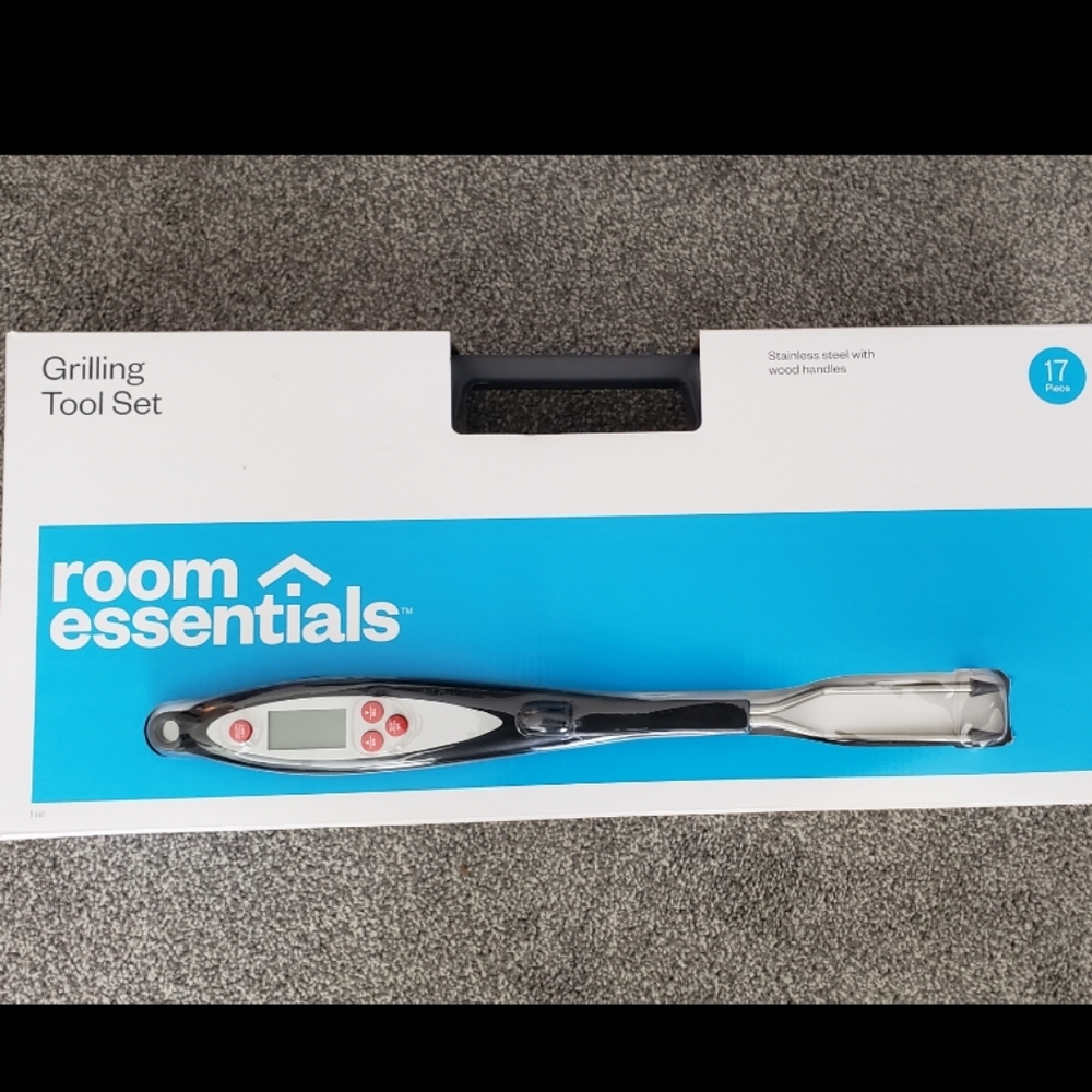 New Room Essentials Grilling Tool Set
